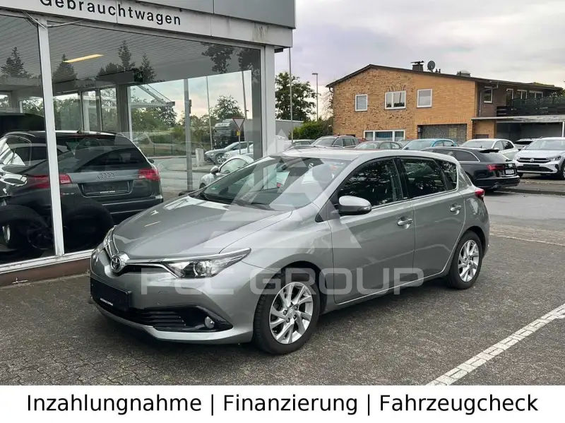 2017 Toyota AURIS