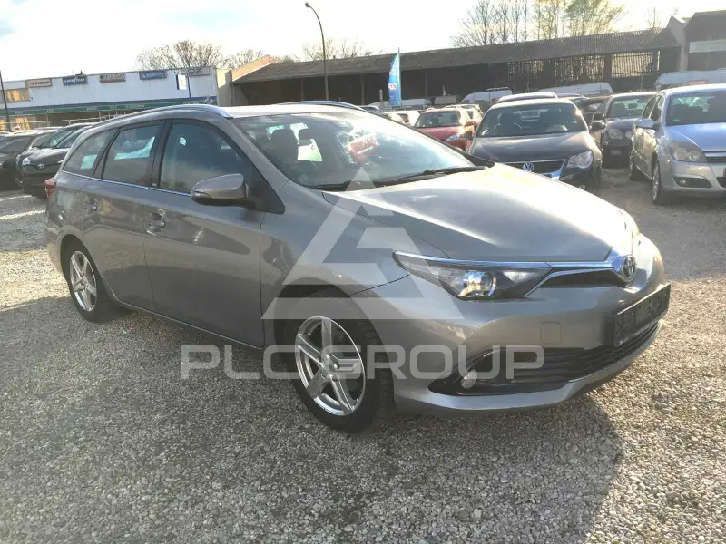 2017 Toyota AURIS