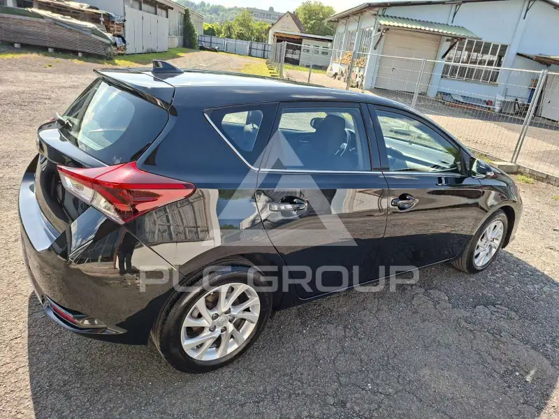 2017 Toyota AURIS
