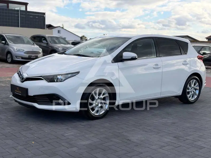 2017 Toyota AURIS