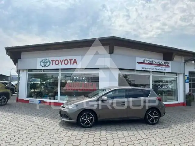 2017 Toyota AURIS