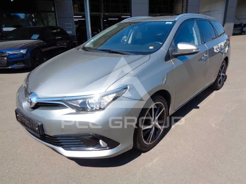 2017 Toyota AURIS