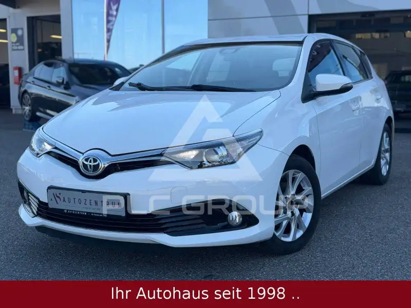 2017 Toyota AURIS