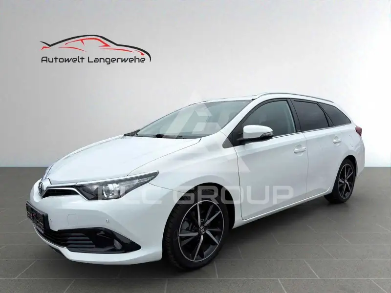 2017 Toyota AURIS