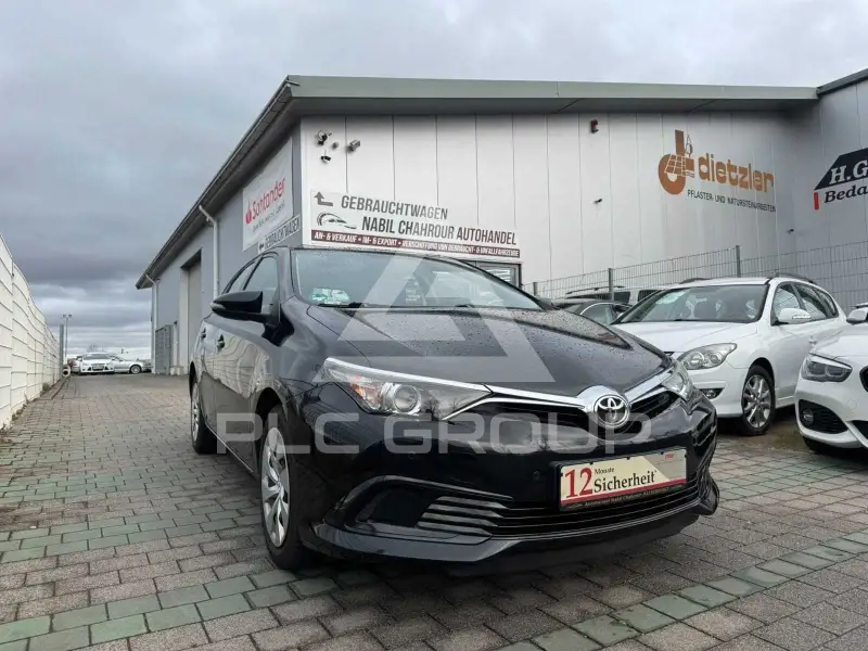 2017 Toyota AURIS