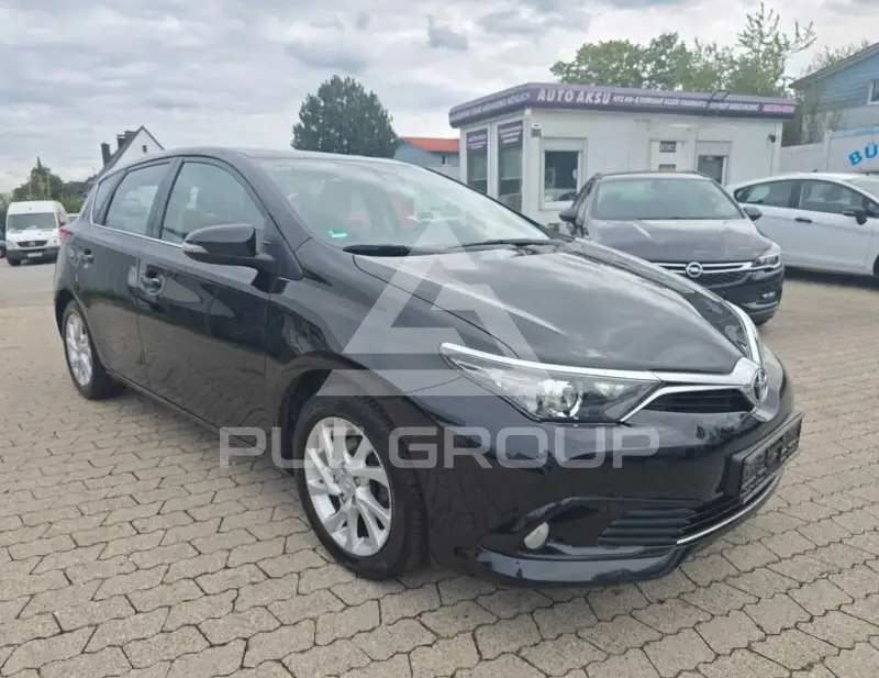 2017 Toyota AURIS