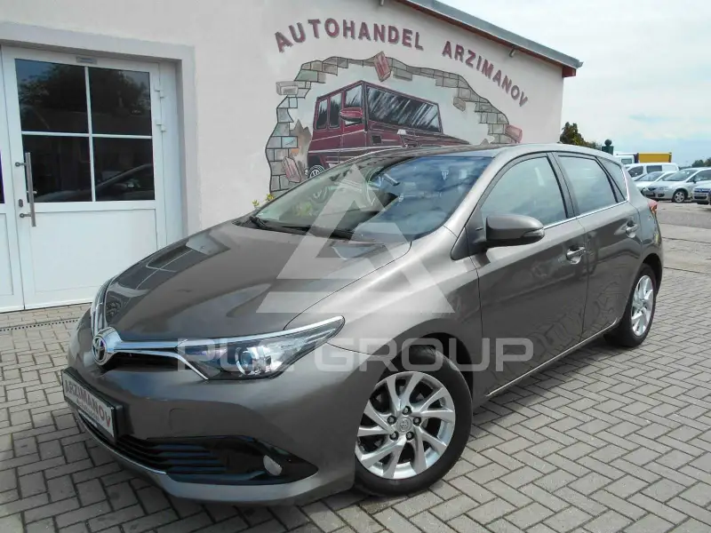 2017 Toyota AURIS
