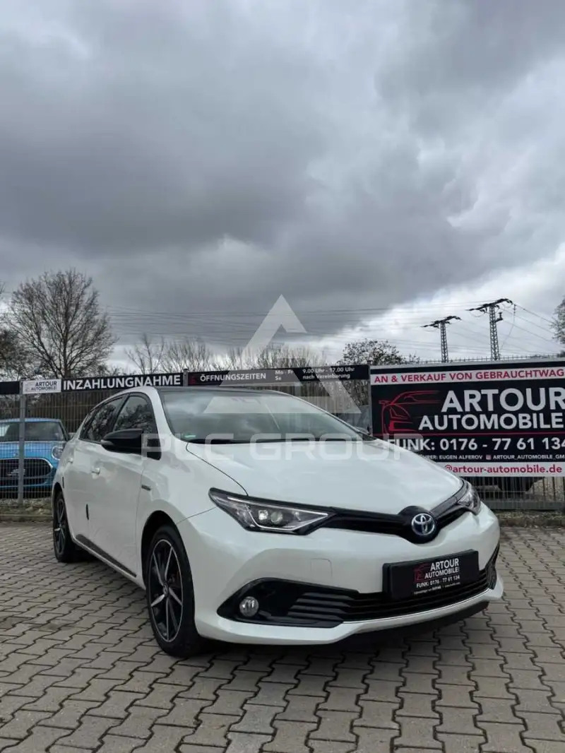 2017 Toyota AURIS