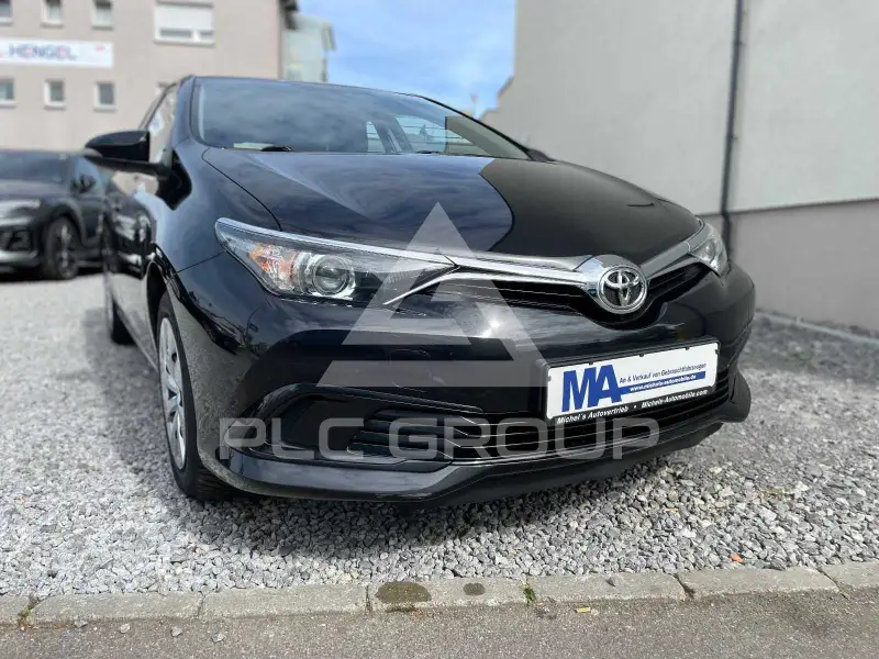 2017 Toyota AURIS