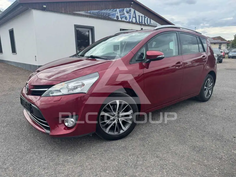 2017 Toyota VERSO