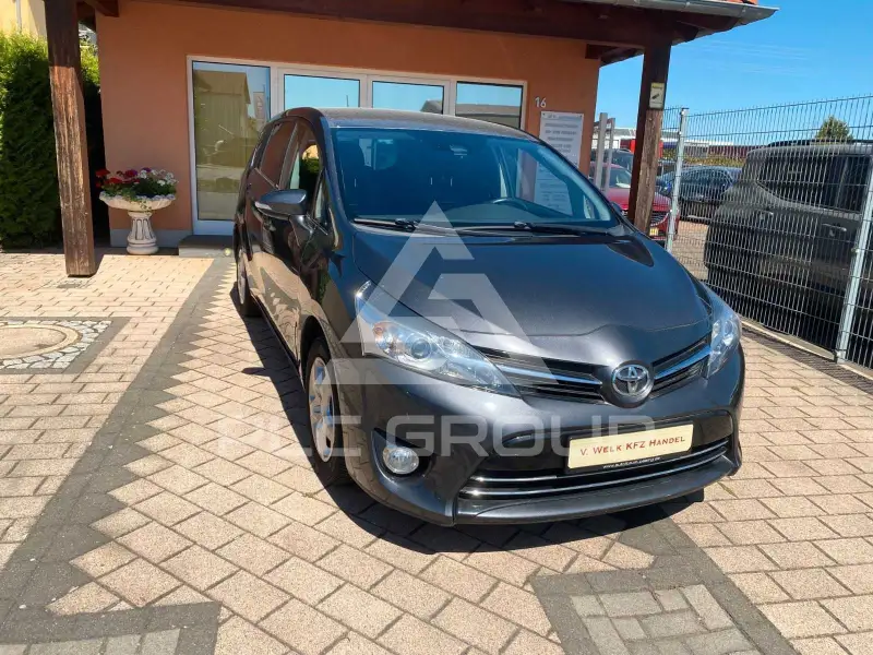 2017 Toyota VERSO