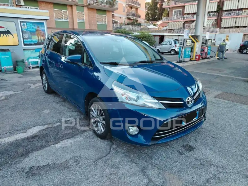 2017 Toyota VERSO