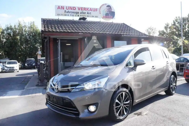 2017 Toyota VERSO