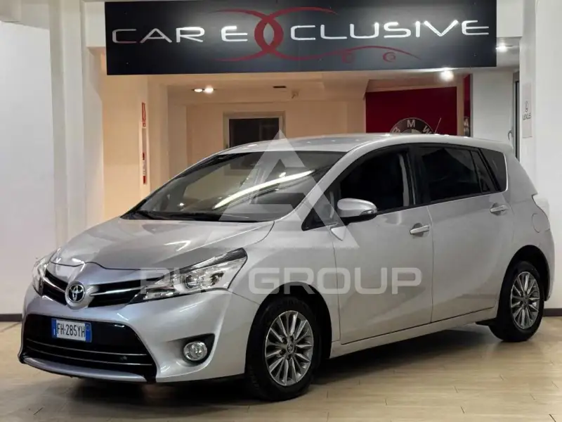 2017 Toyota VERSO