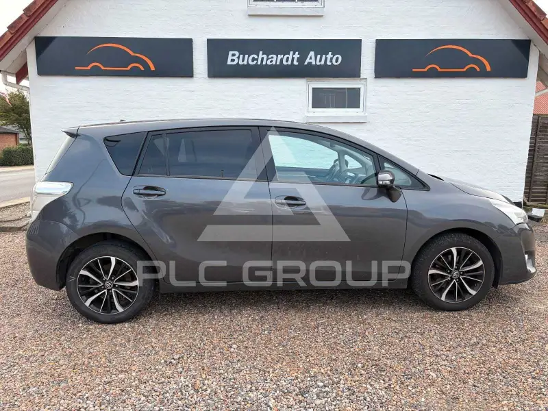 2017 Toyota VERSO