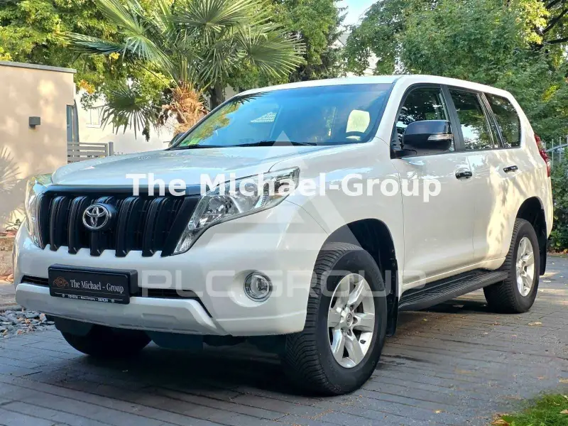 2017 Toyota LAND CRUISER