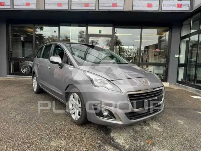 2017 Peugeot 5008