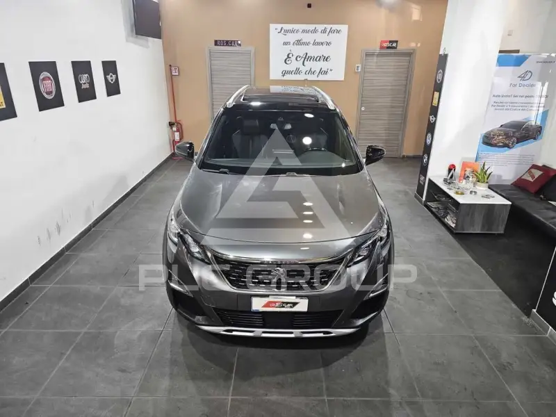 2017 Peugeot 5008