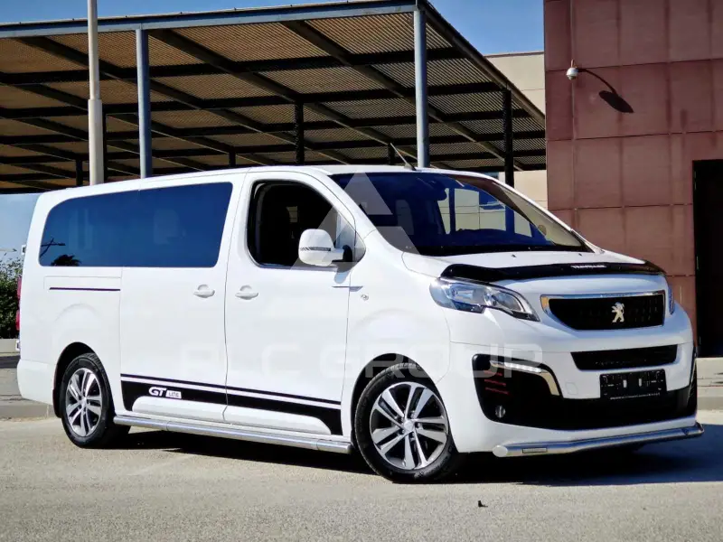 2017 Peugeot Traveller