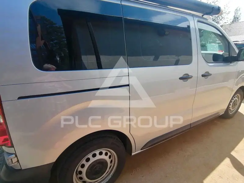 2017 Peugeot Traveller