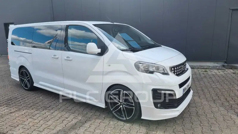 2017 Peugeot Traveller