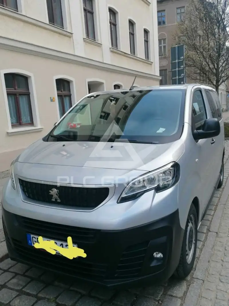 2017 Peugeot Traveller