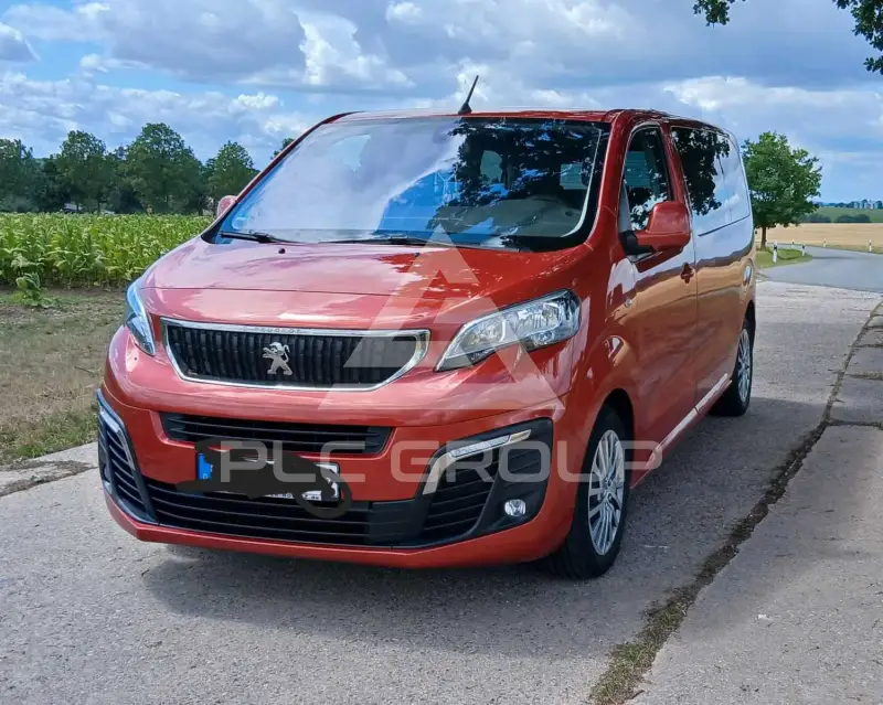 2017 Peugeot Traveller