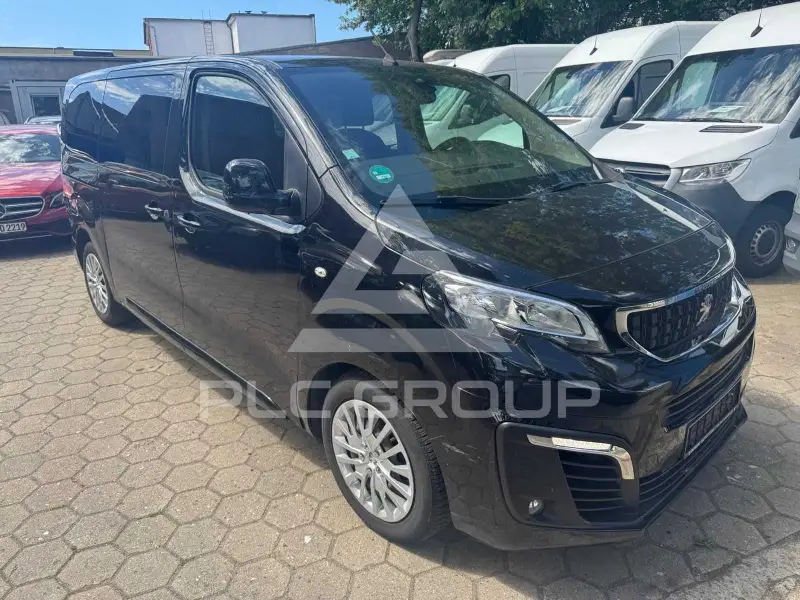 2017 Peugeot Traveller