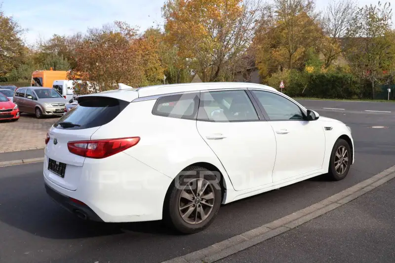 2017 KIA Optima