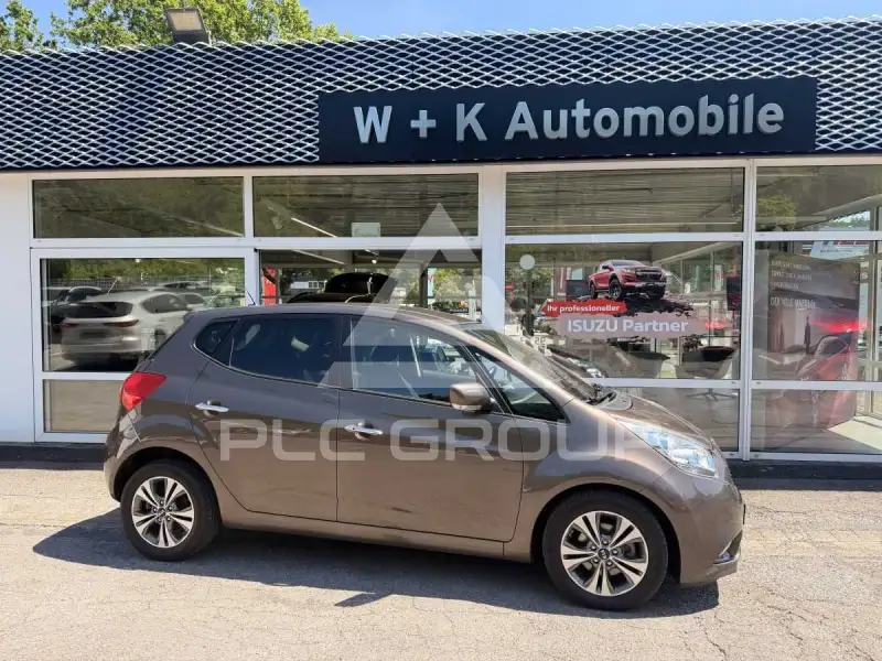 2017 KIA Venga