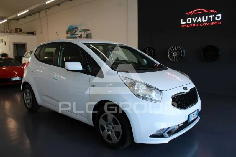2017 KIA Venga