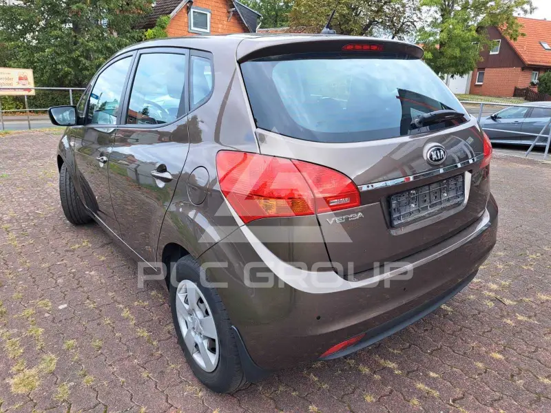 2017 KIA Venga