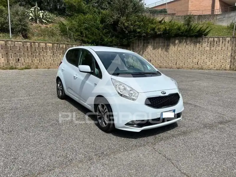 2017 KIA Venga