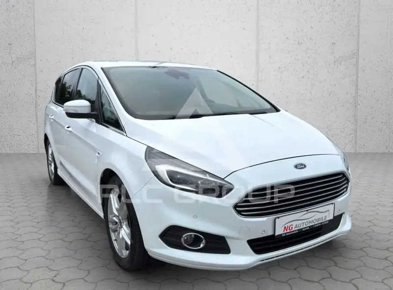 2017 Ford S-Max