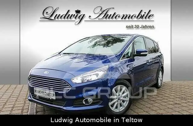 2017 Ford S-Max