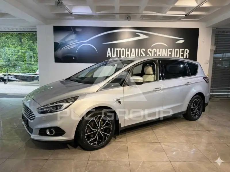 2017 Ford S-Max