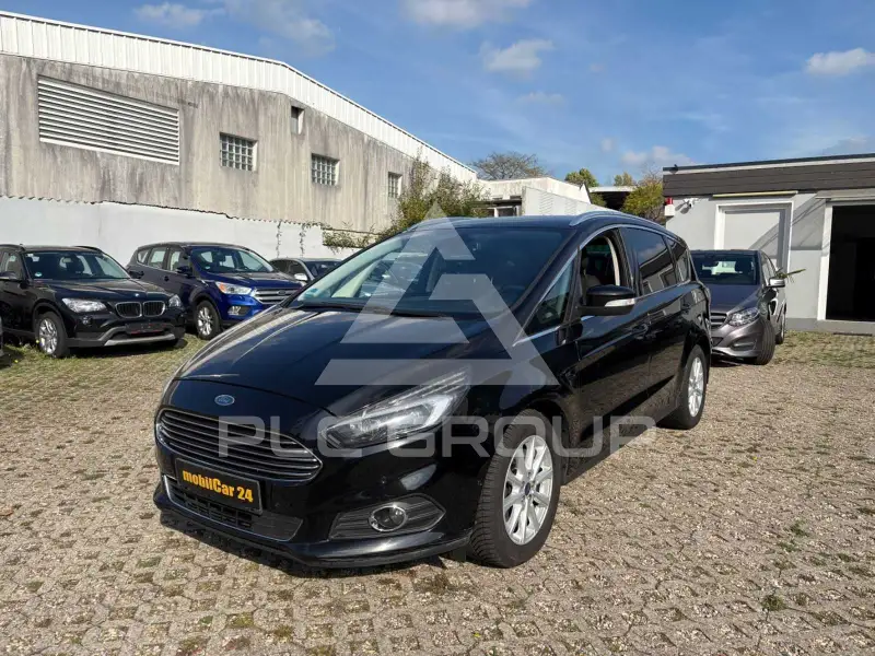 2017 Ford S-Max