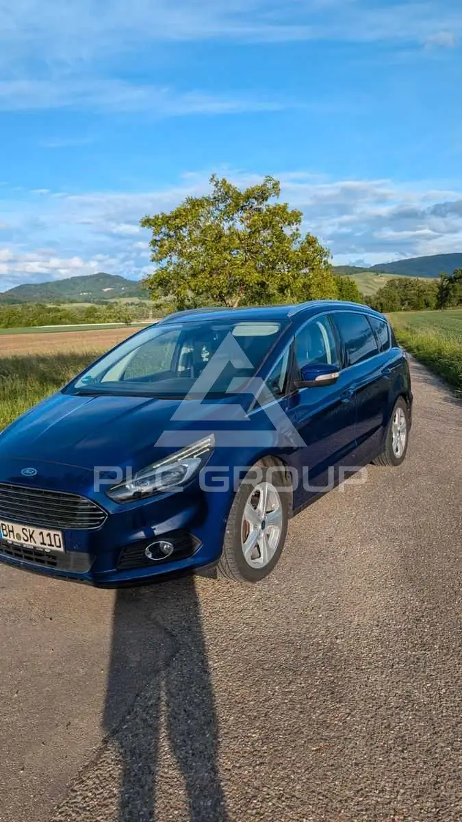 2017 Ford S-Max