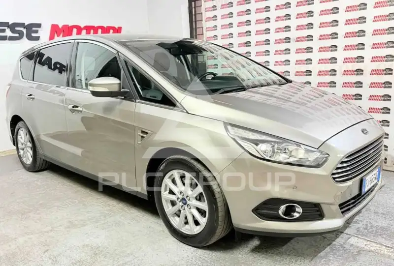2017 Ford S-Max