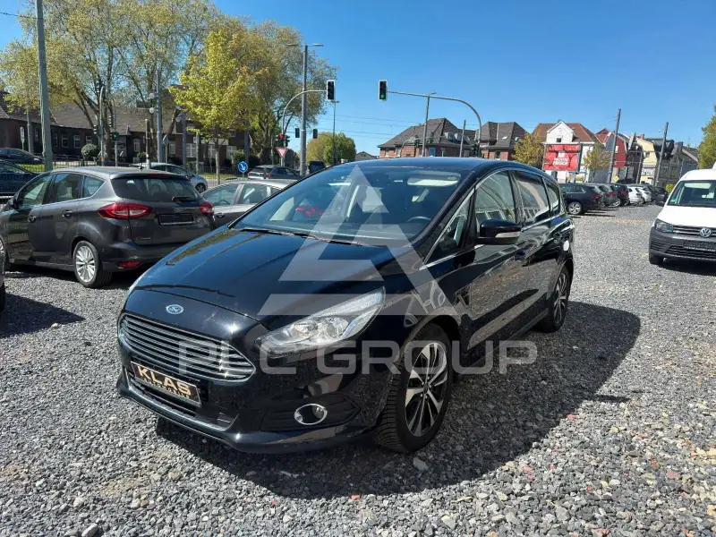 2017 Ford S-Max