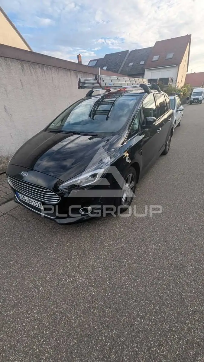 2017 Ford S-Max
