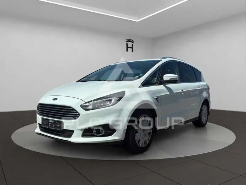 2017 Ford S-Max