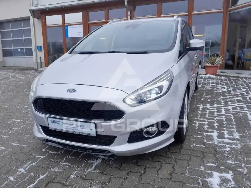 2017 Ford S-Max