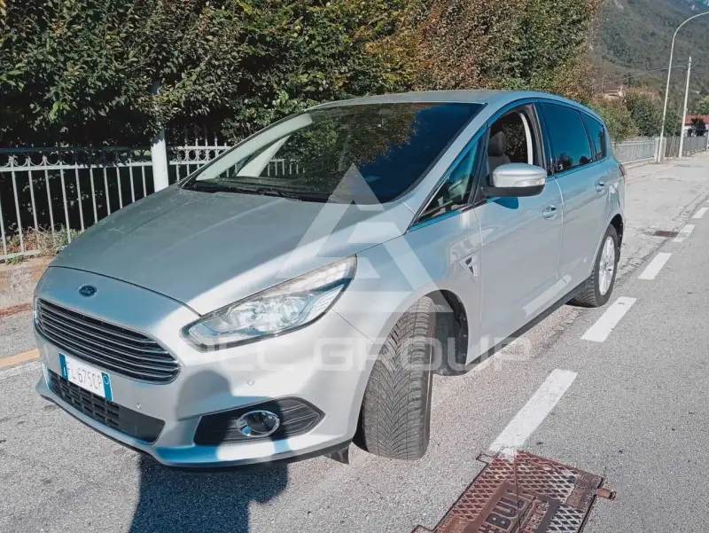 2017 Ford S-Max
