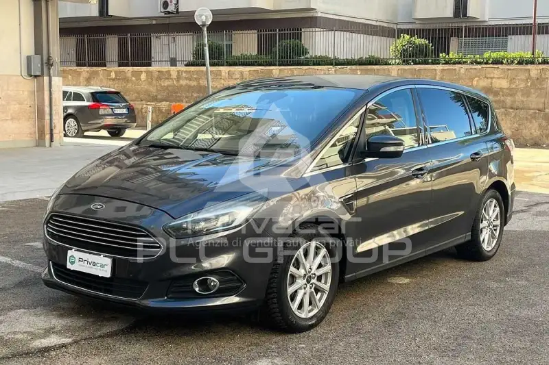 2017 Ford S-Max