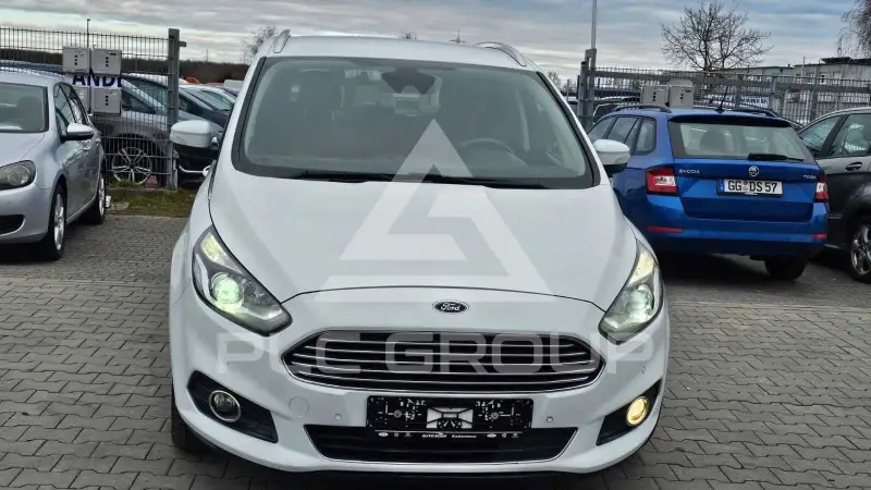 2017 Ford S-Max