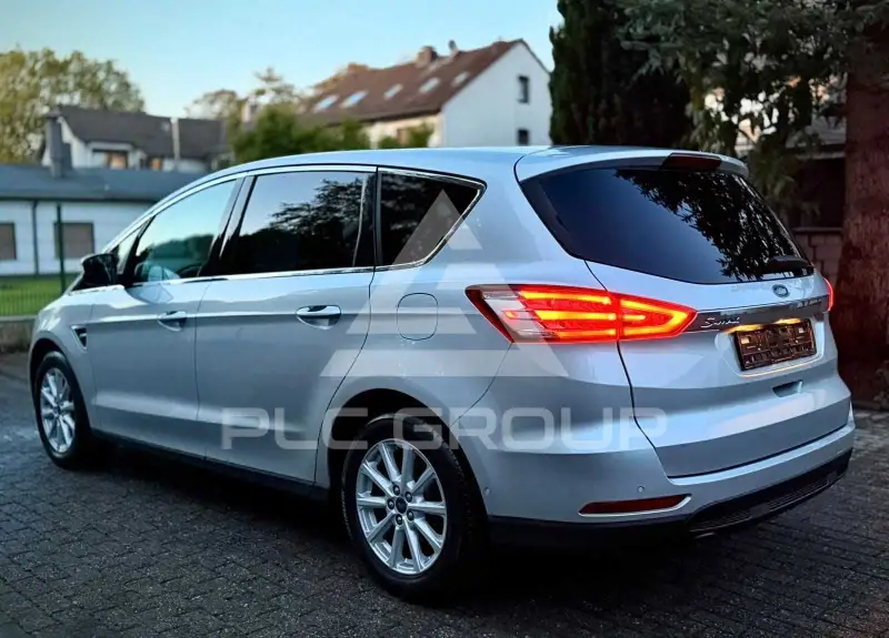 2017 Ford S-Max