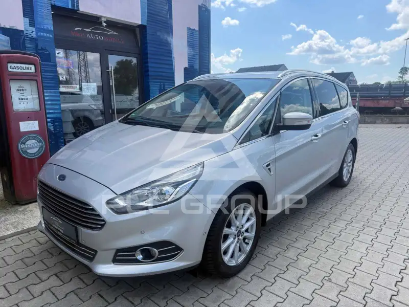 2017 Ford S-Max