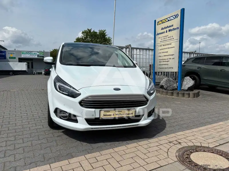 2017 Ford S-Max