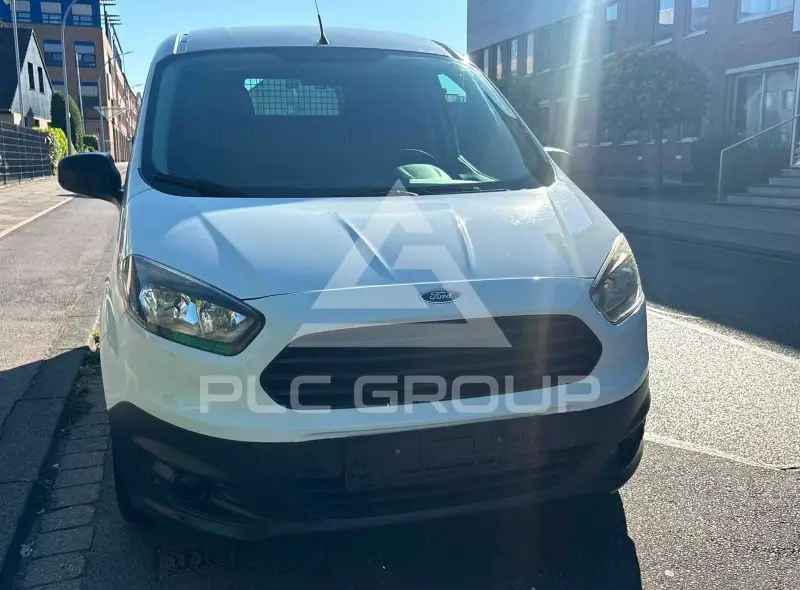 2017 Ford Courier